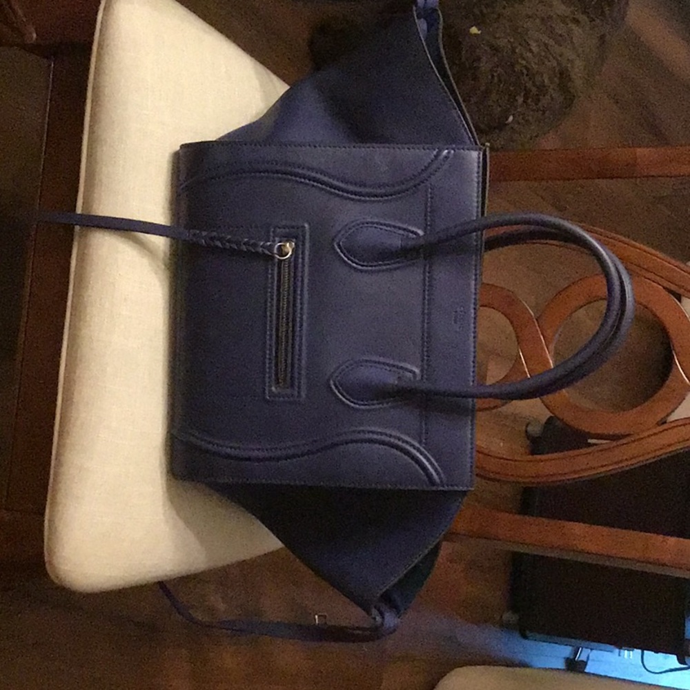 Celine bag looks like new in excellent condition